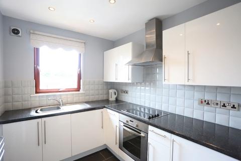 2 bedroom flat to rent, Bellfield Avenue, Musselburgh, East Lothian, EH21