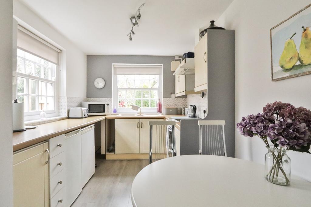 Baxtergate, Hedon, Hull, East Yorkshire, HU12 2 bed terraced house £