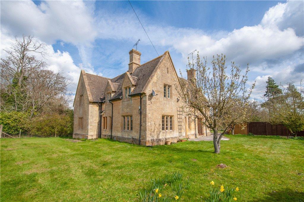 Dumbleton, Evesham, Gloucestershire... 4 bed detached house £1,950