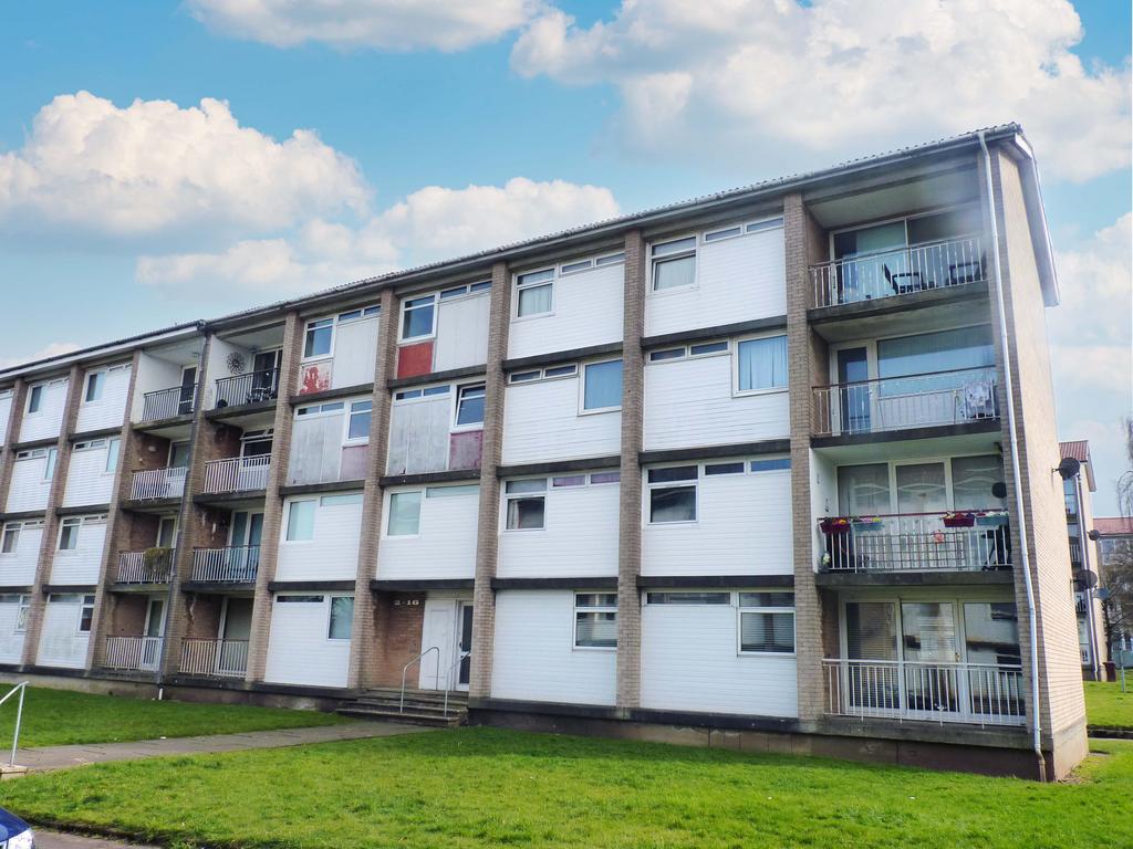 Denholm Green, East Kilbride G75 2 bed flat £64,000