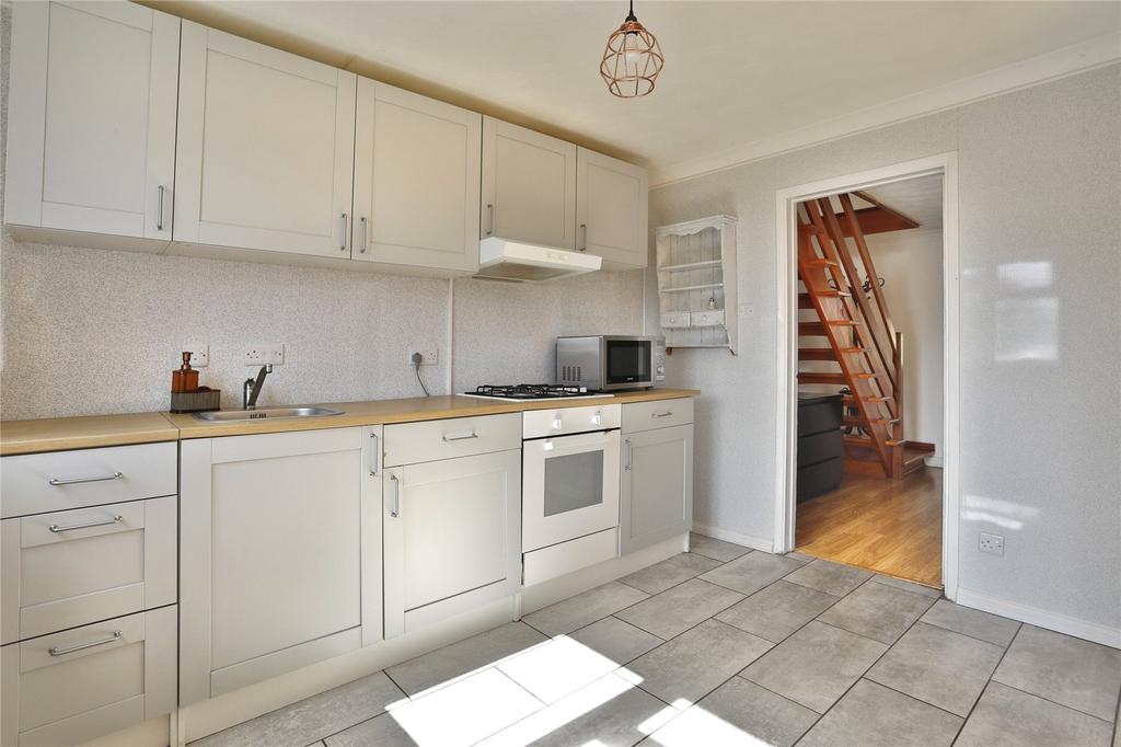 New Barn Close, Portslade, East... 3 bed terraced house £1,600 pcm (£