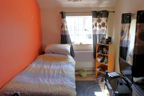 15 Barkby Road, Syston, Leicester, LE7 2AG