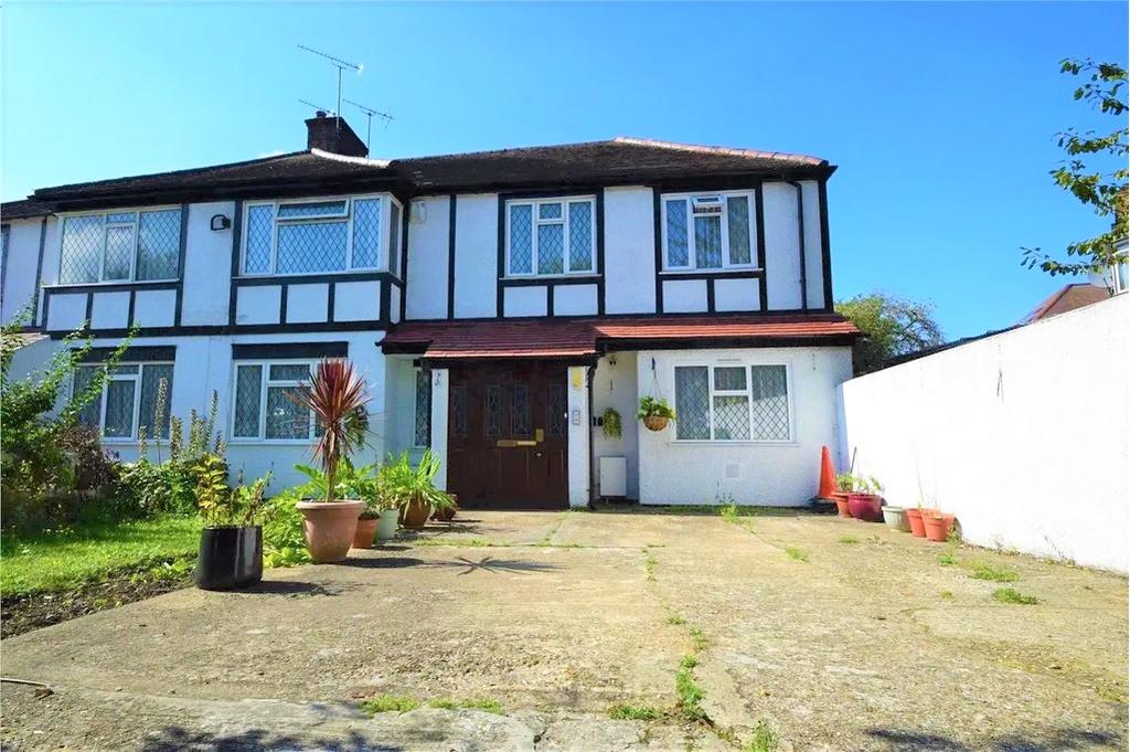 Church Lane, Kingsbury, NW9 5 bed semidetached house £750,000