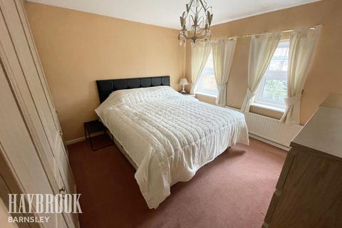 8 Farrow Close, Dodworth, Barnsley, S75 3TE