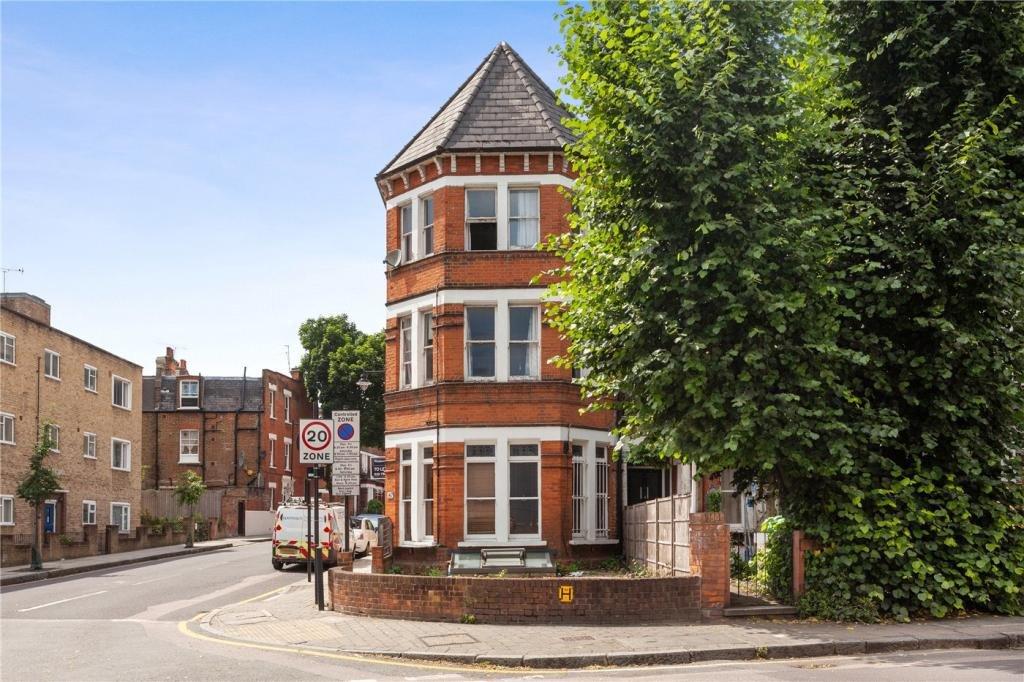 Highbury Grove, Highbury 4 bed flat £3,950 pcm (£912 pw)
