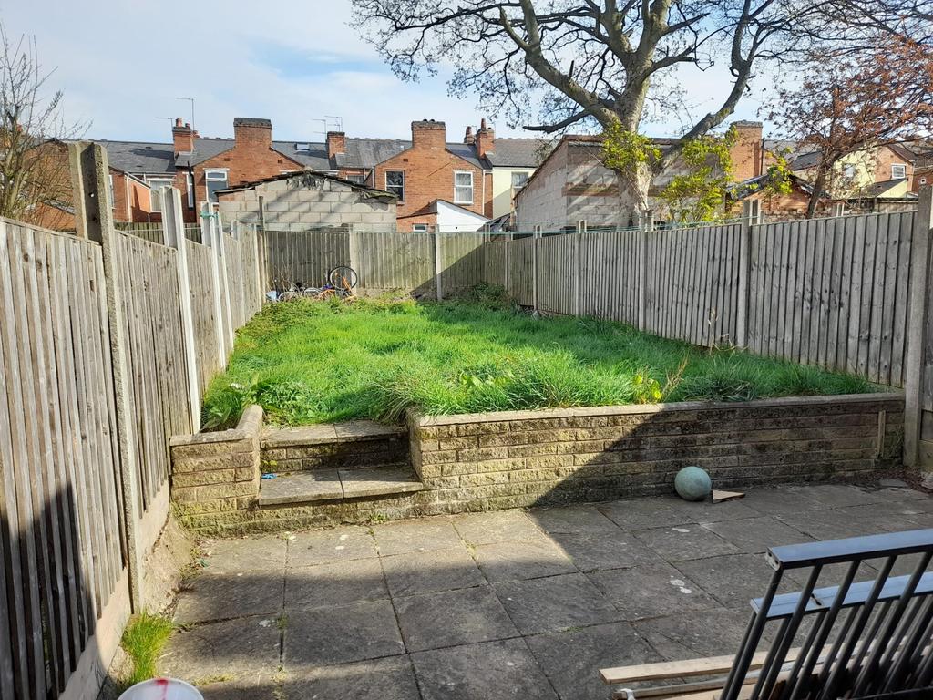 Bowden Road, Smethwick, B67 3 bed terraced house £180,000
