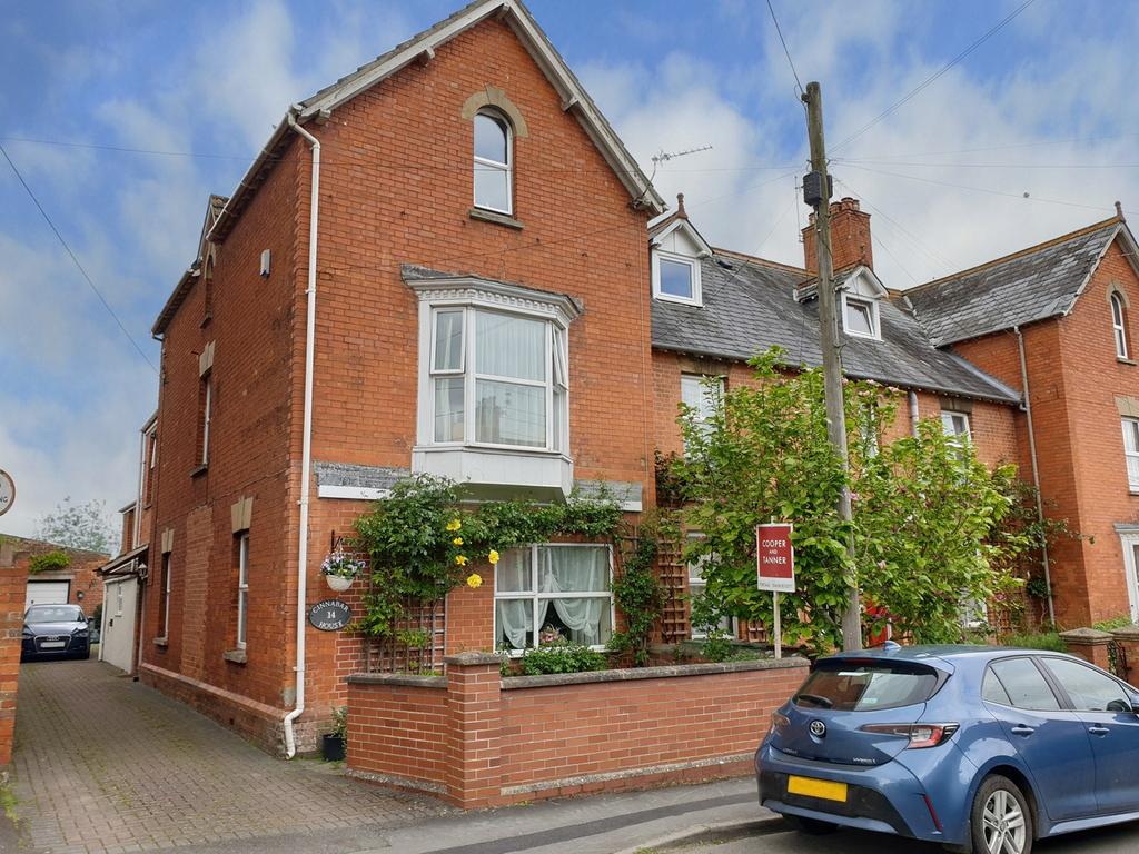Norbins Road, Glastonbury, BA6 4 bed end of terrace house £385,000