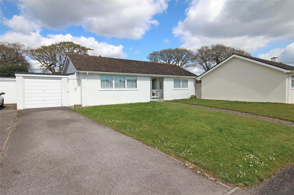 Beacon Close, Everton, Lymington, Hampshire, SO41 2 bed bungalow for