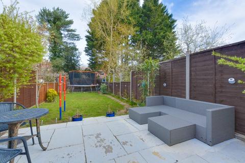 20 Longfield Road, Trowbridge, BA14 7AB