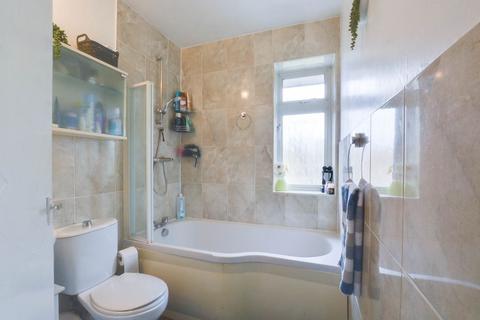 20 Longfield Road, Trowbridge, BA14 7AB