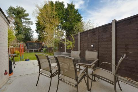 20 Longfield Road, Trowbridge, BA14 7AB