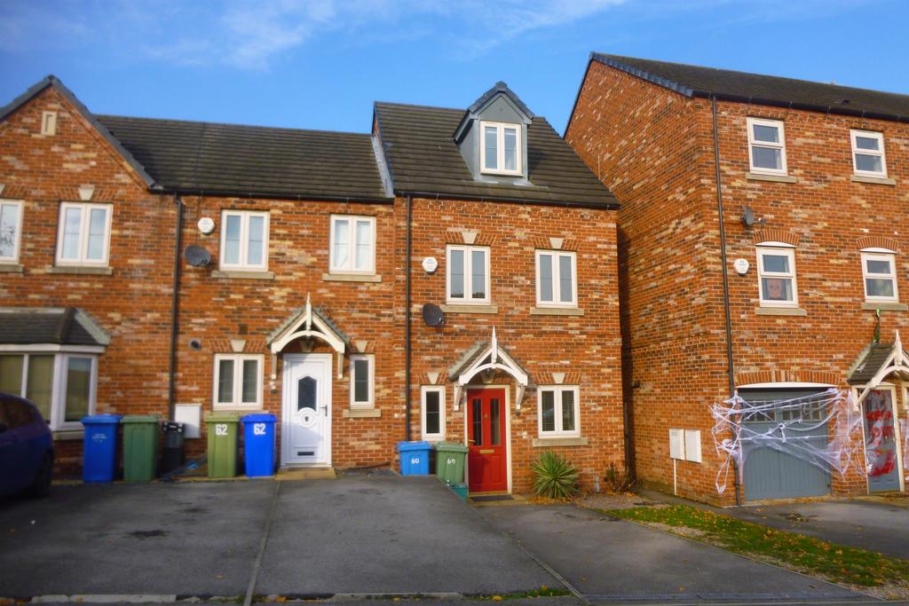 Sherwood Road, Harworth, Doncaster... 3 bed townhouse £695 pcm (£160 pw)
