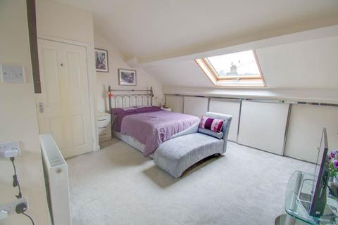 22 Adlington Road, Bollington, Macclesfield, SK10 5JT