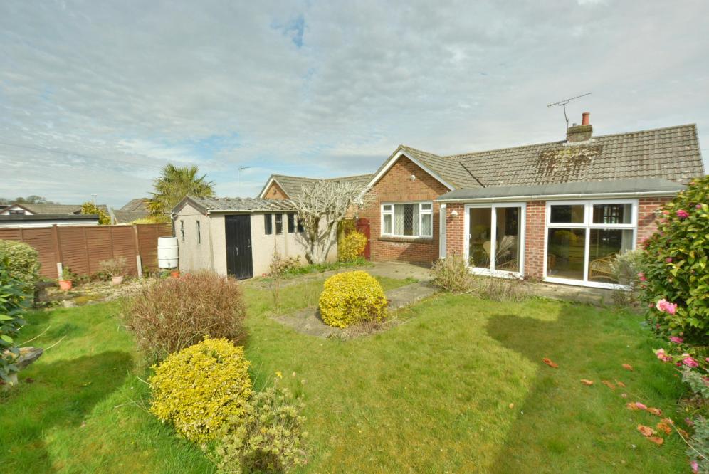 Ullswater Road, Wimborne, BH21 1QT 2 bed detached house for sale £350,000