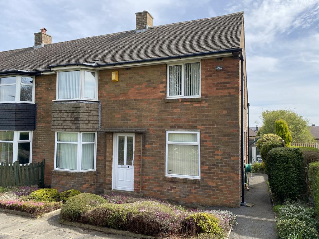 Peckett Close, Oakes, Huddersfield... 3 bed semidetached house £155,000