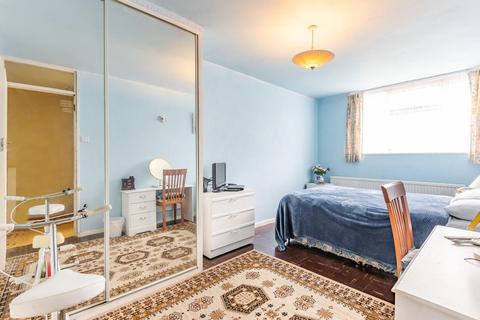 44 Queen Adelaide Road, London, SE20 7DX