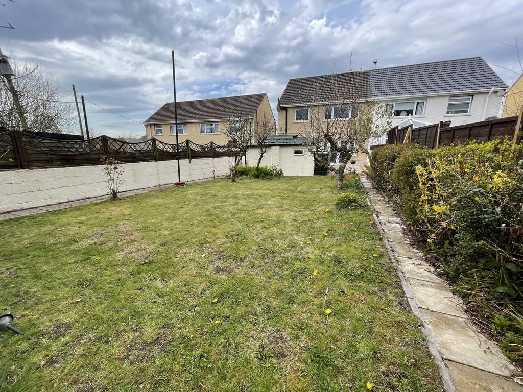 Gwili Avenue, Cwmgwili, Llanelli 3 bed semidetached house £179,995