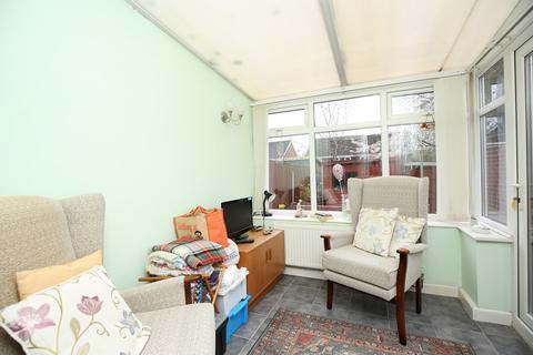 10 Castle View, Tamworth, B77 1AP