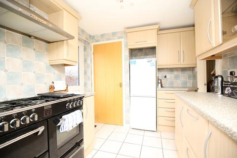 10 Castle View, Tamworth, B77 1AP