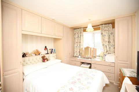 10 Castle View, Tamworth, B77 1AP