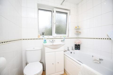 10 Castle View, Tamworth, B77 1AP
