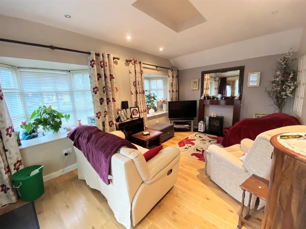 Front Lounge