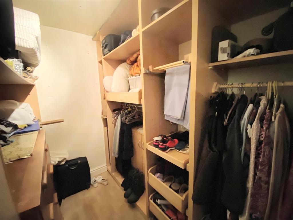 Walk in Wardrobe