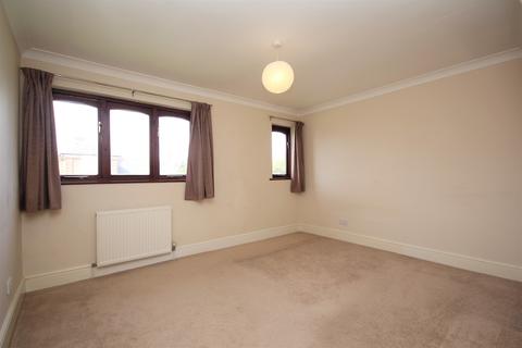 2 bedroom flat for sale - Crowborough Hill, Crowborough