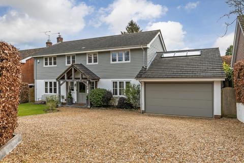 8 Rewlands Drive, Winchester, SO22 6PA