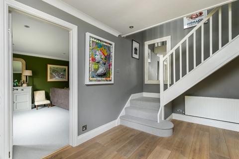 8 Rewlands Drive, Winchester, SO22 6PA