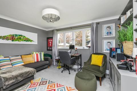 8 Rewlands Drive, Winchester, SO22 6PA