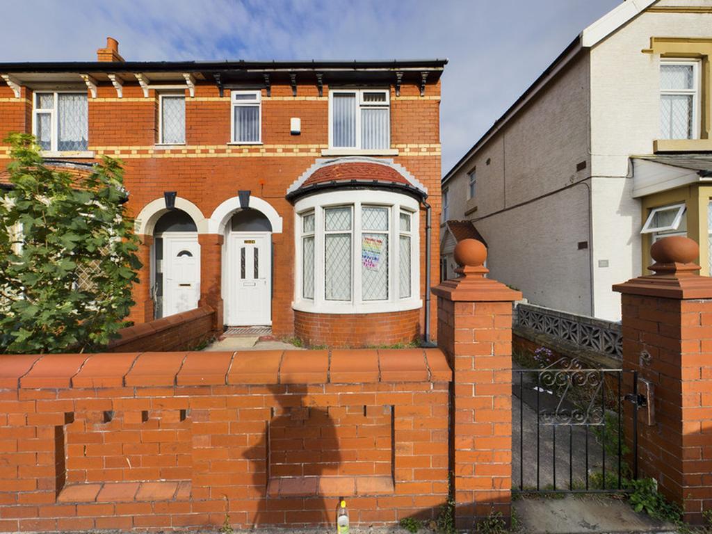 St. Annes Road, Blackpool, FY4 3 bed semidetached house £105,000