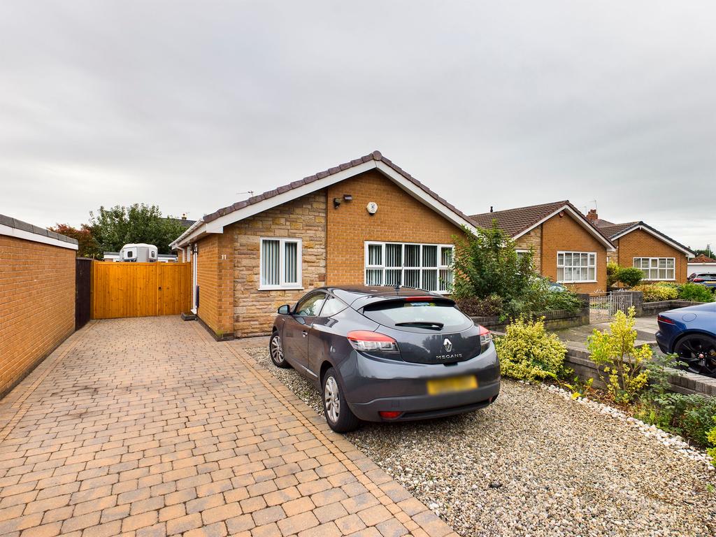 Speyside, Blackpool, FY4 2 bed detached bungalow £230,000