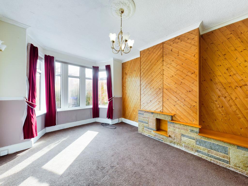 Chislehurst Avenue, Blackpool, FY4 3 bed semidetached house £135,000