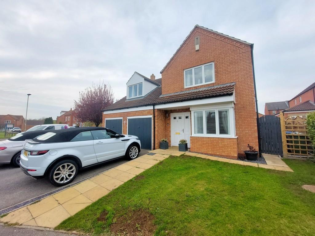 Hadrians Walk, Crossgates, Scarborough 4 bed detached house £375,000