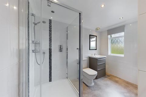 80 North View, Pinner, HA5 1PF