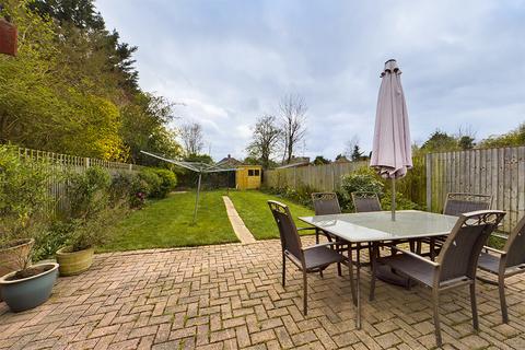 80 North View, Pinner, HA5 1PF