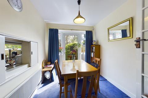 49 Pine Gardens, Ruislip, HA4 9TS