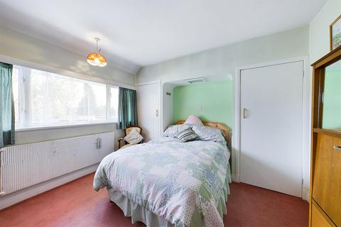 49 Pine Gardens, Ruislip, HA4 9TS