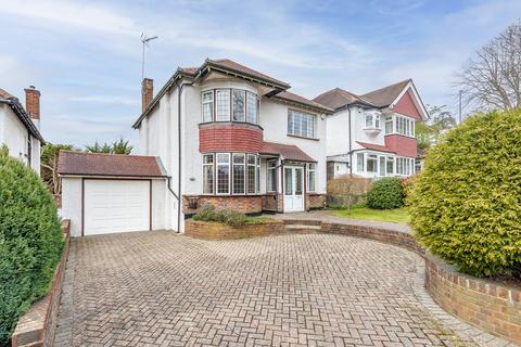 3 bedroom detached house to rent, Southwood Avenue, Coulsdon CR5