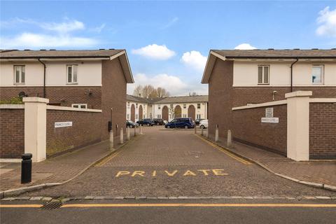 5 Francis Close, London, E14 3DE