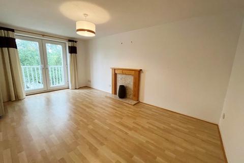 1 bedroom flat to rent - Guillemot Way, Aylesbury,