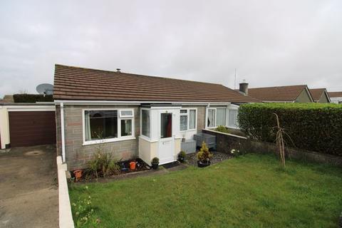 2 bedroom semi-detached bungalow for sale - Penluke Close, Redruth