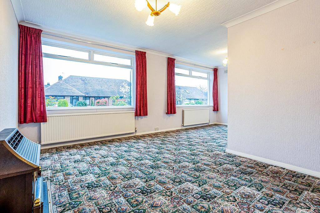 Balmoral Road, Flixton, Manchester, M41 3 bed detached bungalow £425,000