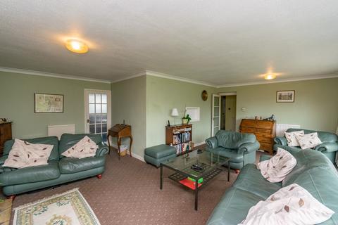 4 bedroom detached bungalow for sale - Hall Park Drive, Lytham St Annes, FY8