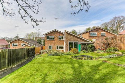 4 bedroom detached house for sale, Bench field, South Croydon, Surrey, CR2 7HX