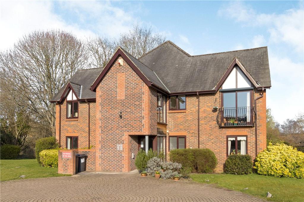 Old Parsonage Court, Otterbourne, Winchester, Hampshire, SO21 2 bed apartment for sale £190,000