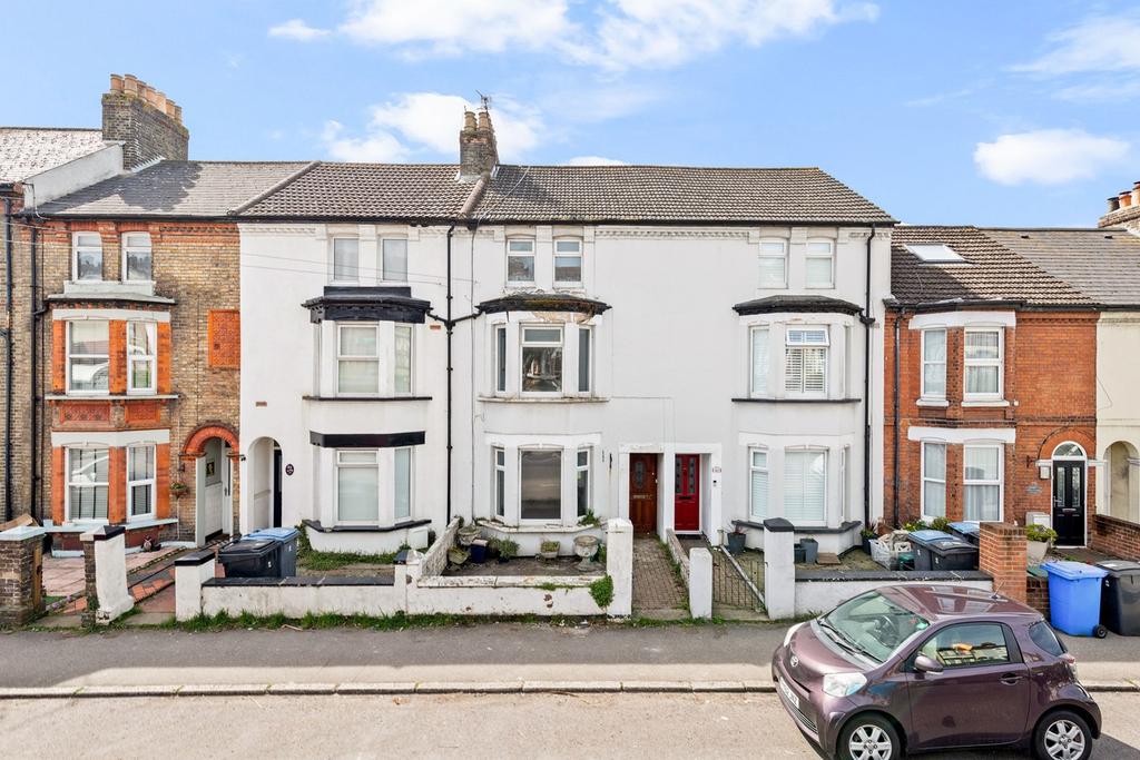 Buckland Avenue, Dover, CT16 4 bed terraced house £270,000