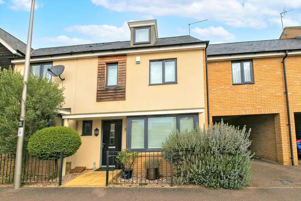 Selkirk Drive, Oakridge Park, Milton Keynes, MK14 4 bed terraced house