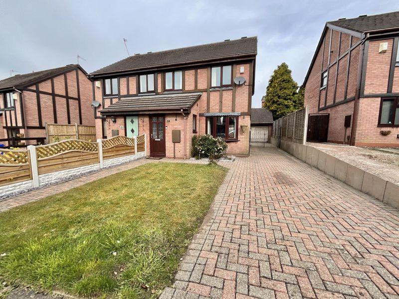 Copplestone Grove, Meir Hay 3 bed semidetached house £184,950